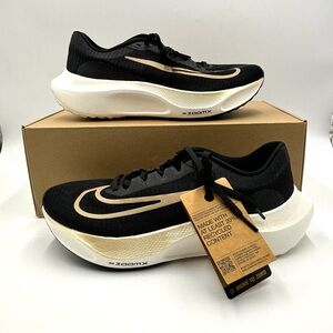 Nike Zoom Fly 5 Black Metallic Gold White Men's Running Shoes DM8968-002 Sz 10.5